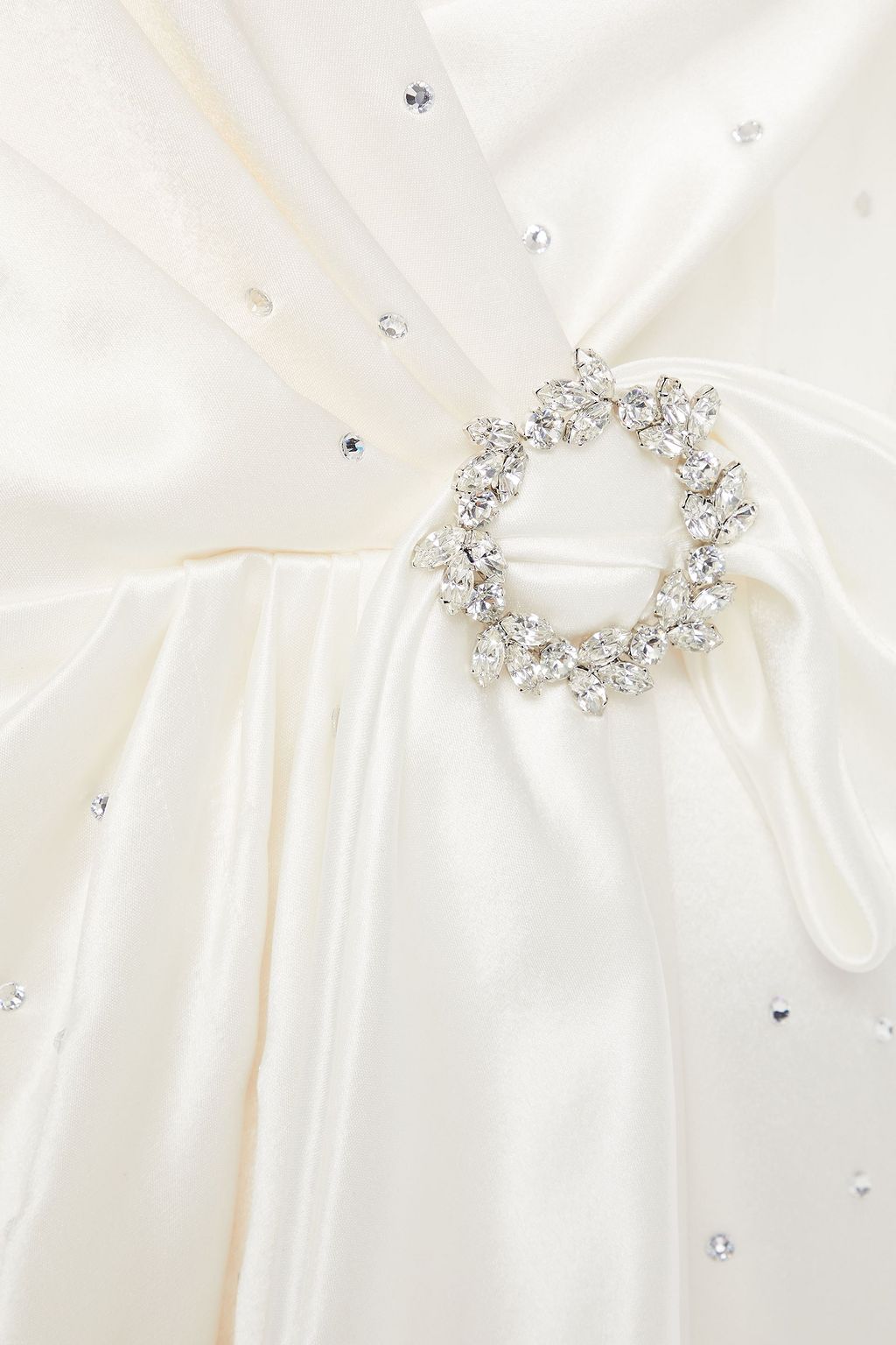 JENNY PACKHAM فستان زفاف "ماغنوليا" من الجورجيت والساتان مزيّن بالكريستال