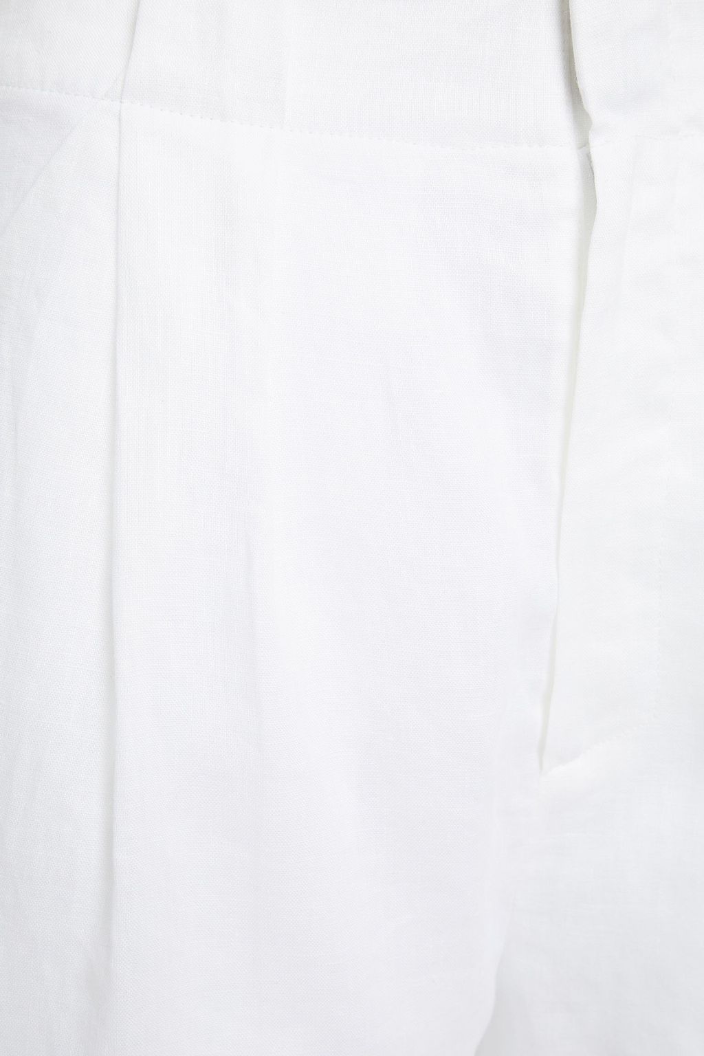 EQUIPMENT Pleated linen shorts