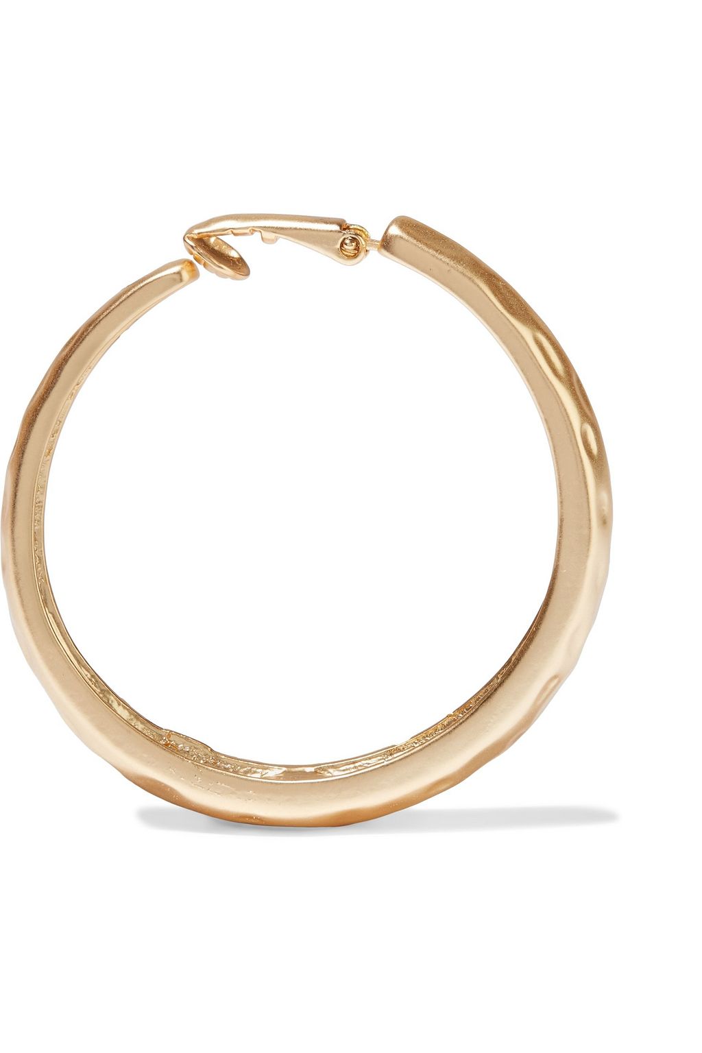 KENNETH JAY LANE Hammered gold-plated clip hoop earrings