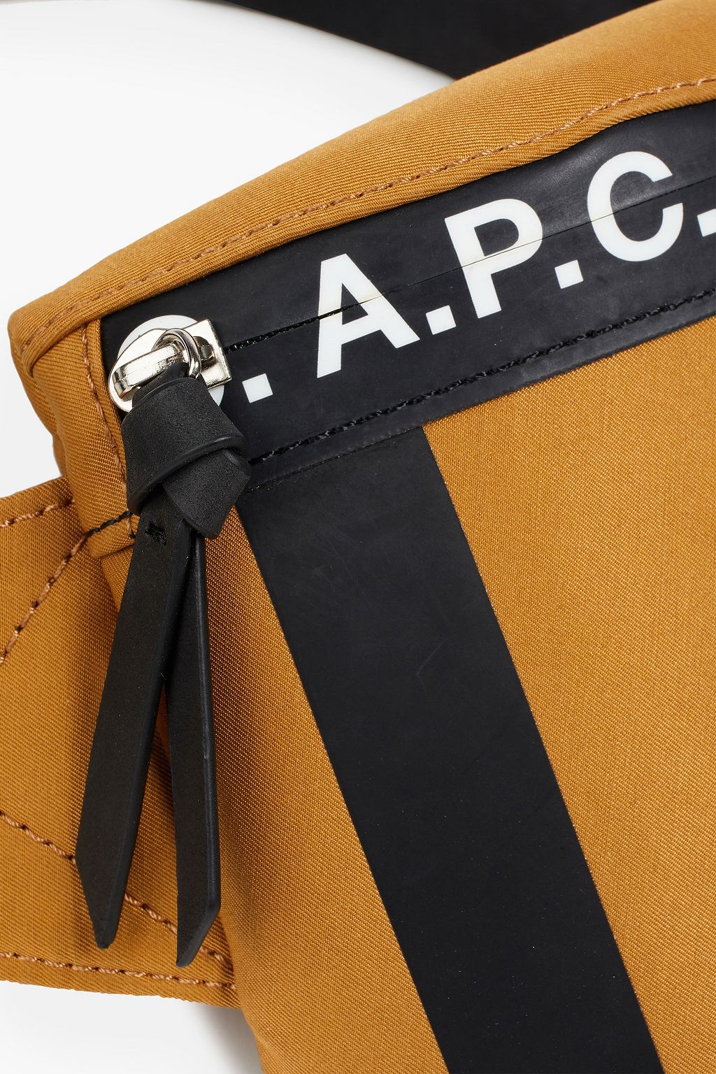 A.P.C. プリントコットン混 ベルトバッグ