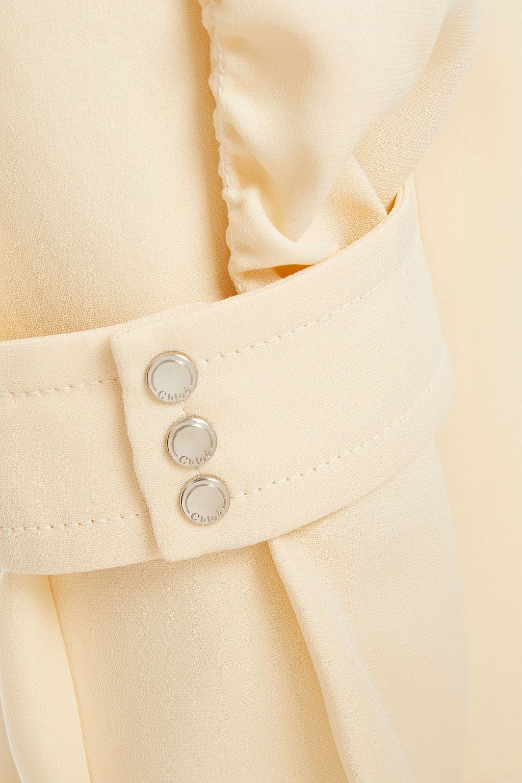 CHLOÉ カットアウト シルク混クレープ ぺプラムブラウス
