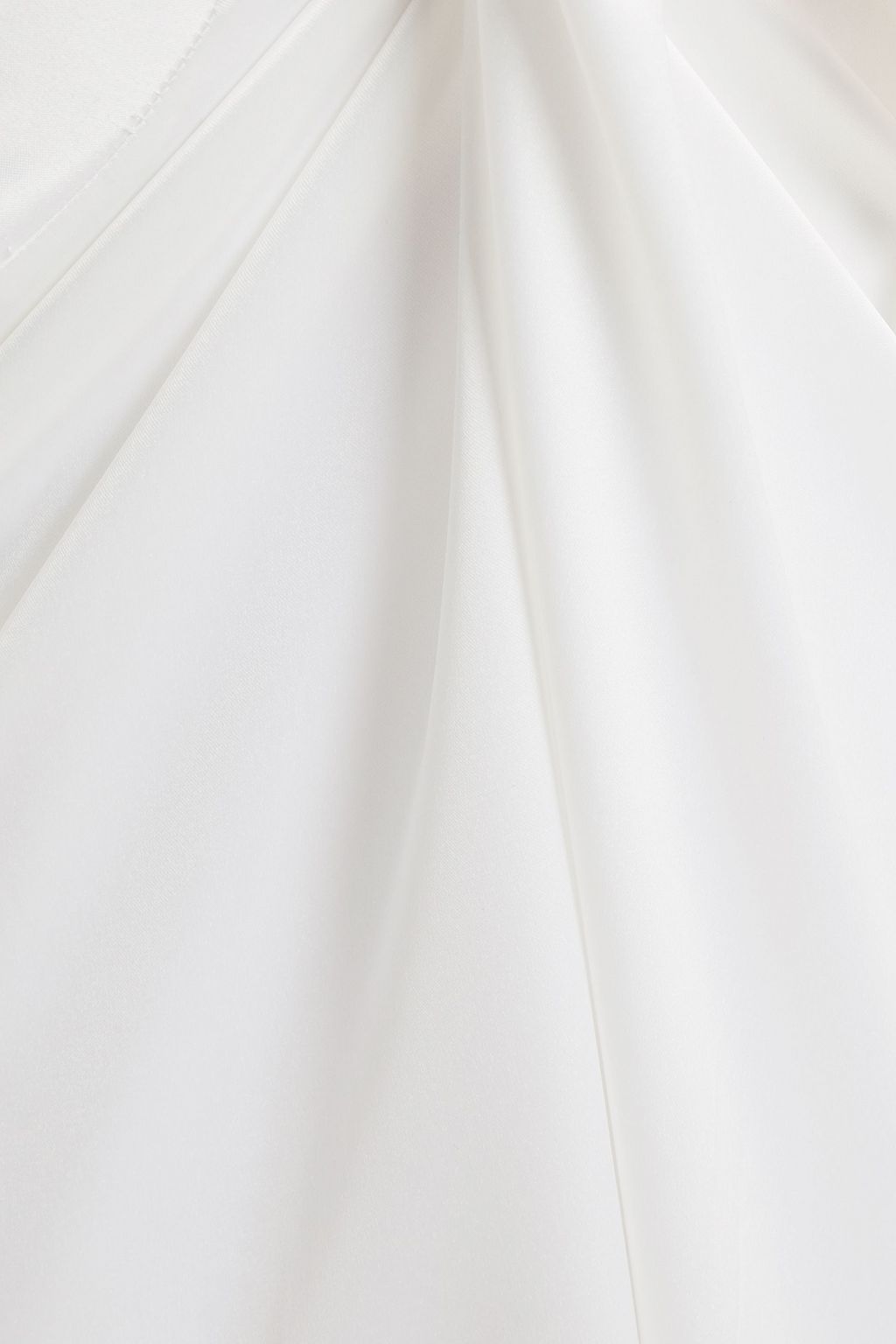 GINIA Adore scalloped satin chemise