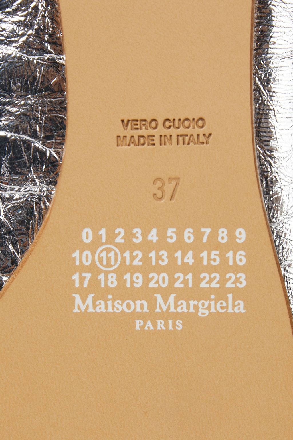 MAISON MARGIELA Tabi Crossbody Bag aus Craquelé-Leder mit Metallic-Effekt
