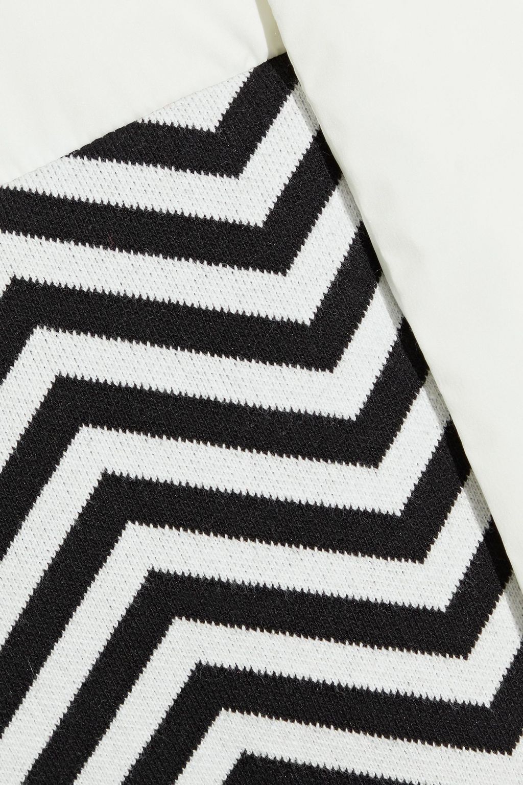 PERFECT MOMENT Polar knit-paneled quilted down ski jacket