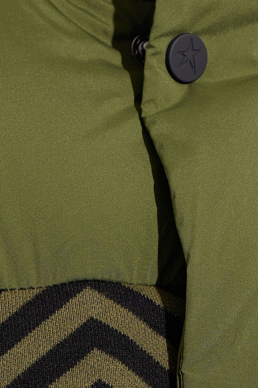 PERFECT MOMENT Polar crochet knit-paneled quilted down ski jacket