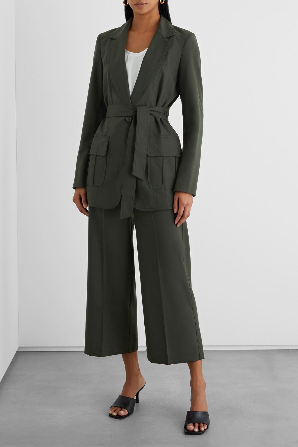 IRIS & INK Charlène belted twill blazer