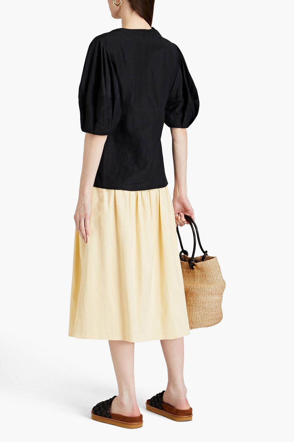 CHLOÉ Gathered linen and silk-blend top