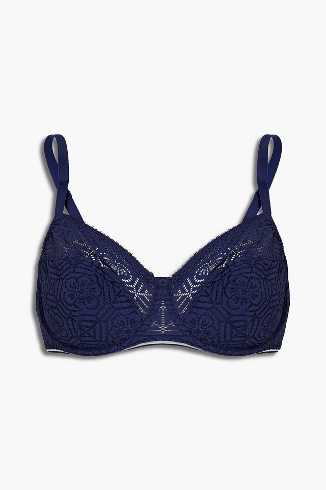 Lace underwired bra