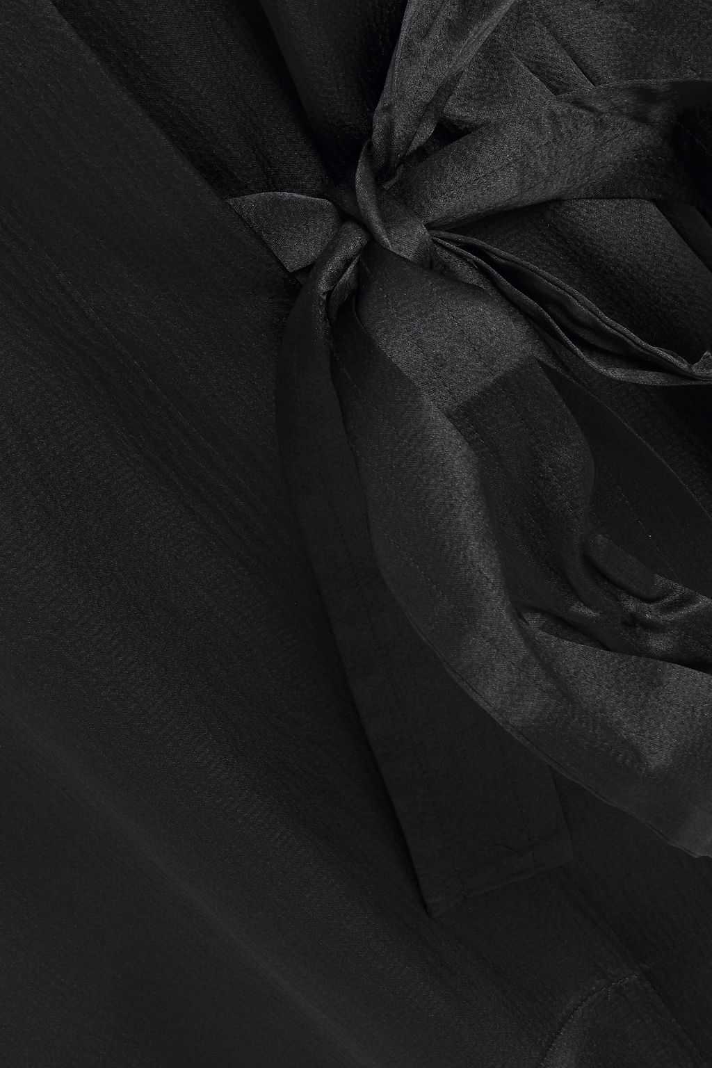 MCQ ALEXANDER MCQUEEN Bluse aus gehämmertem Seidensatin mit Gürtel