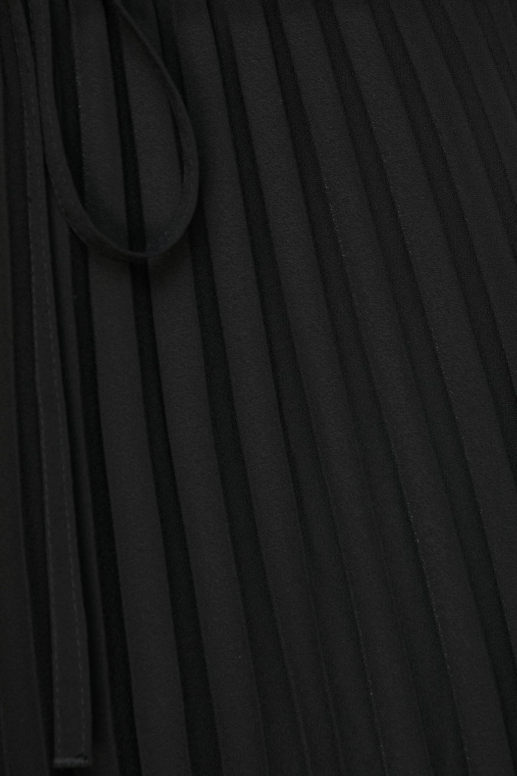 REDVALENTINO Pleated crepe midi skirt