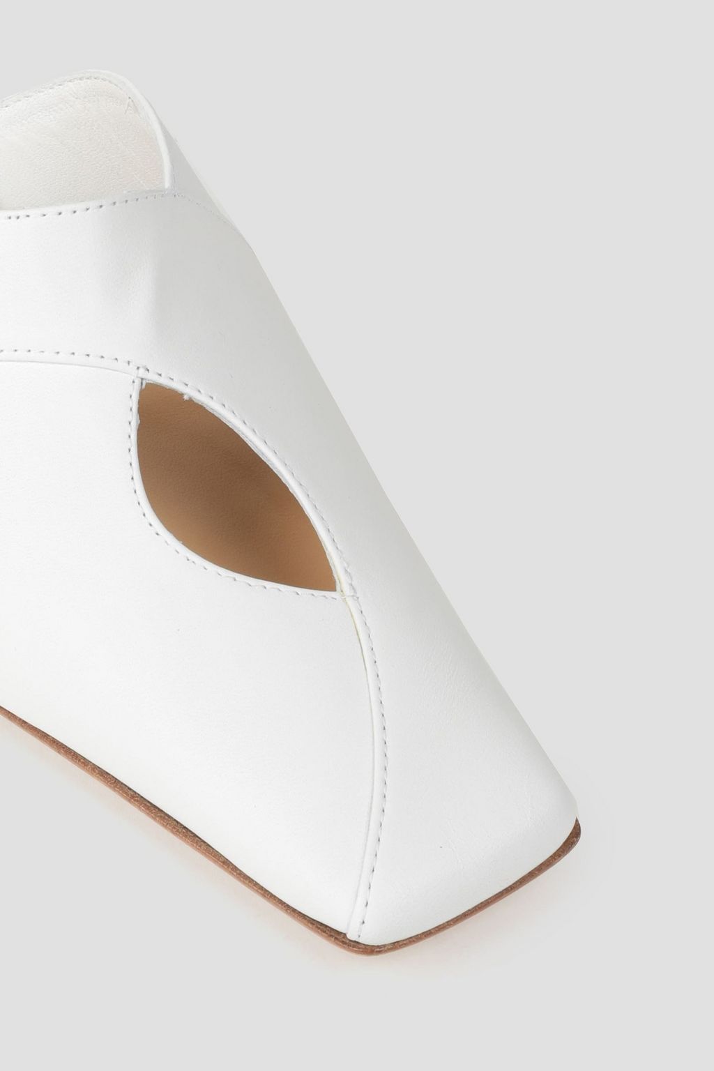 A.W.A.K.E. MODE Loretta cutout leather pumps