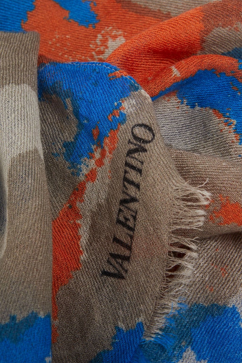 VALENTINO GARAVANI Camouflage-print scarf