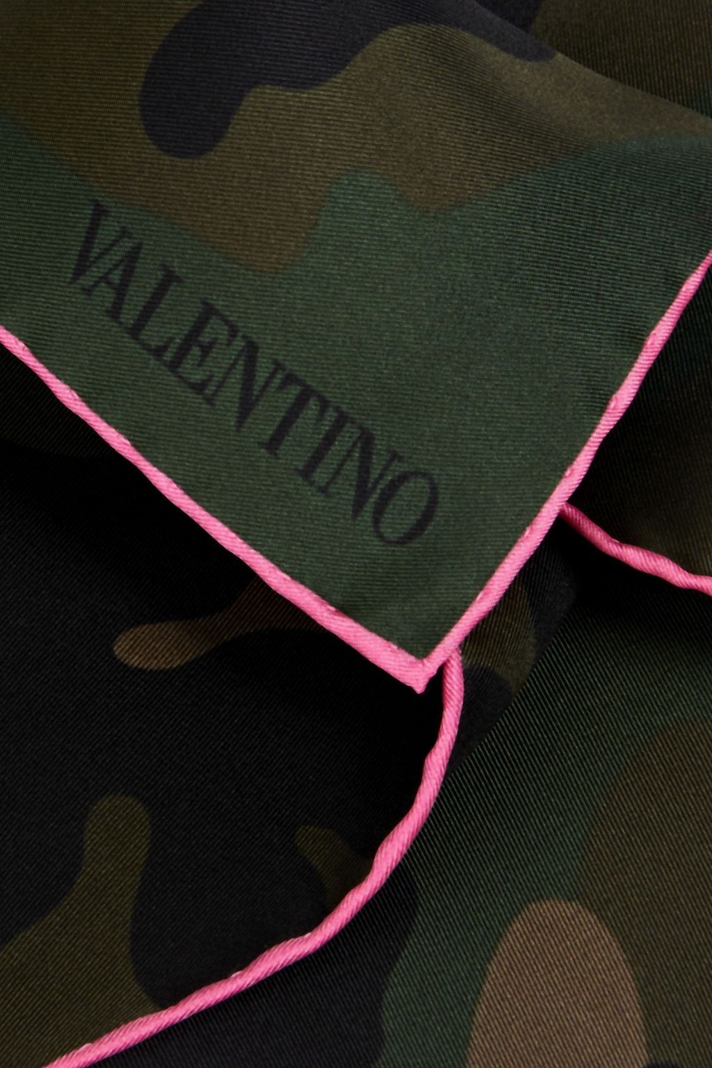 VALENTINO GARAVANI Camouflage-print silk-twill pocket square