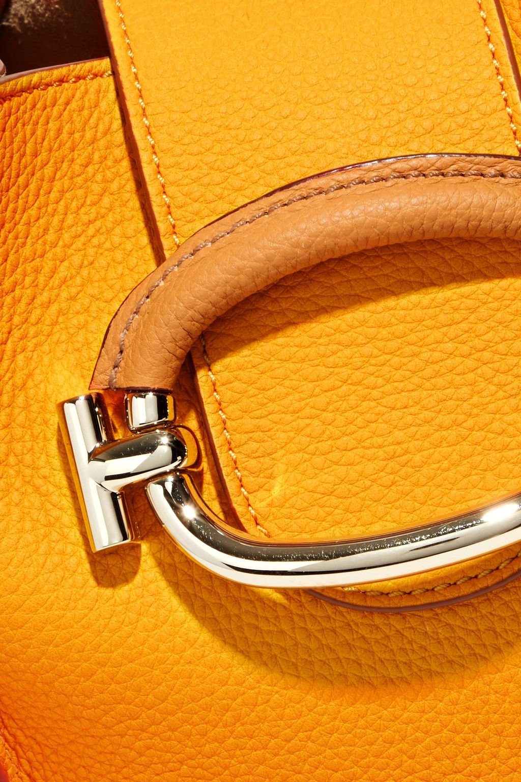 TOD'S Beuteltasche aus Narbenleder