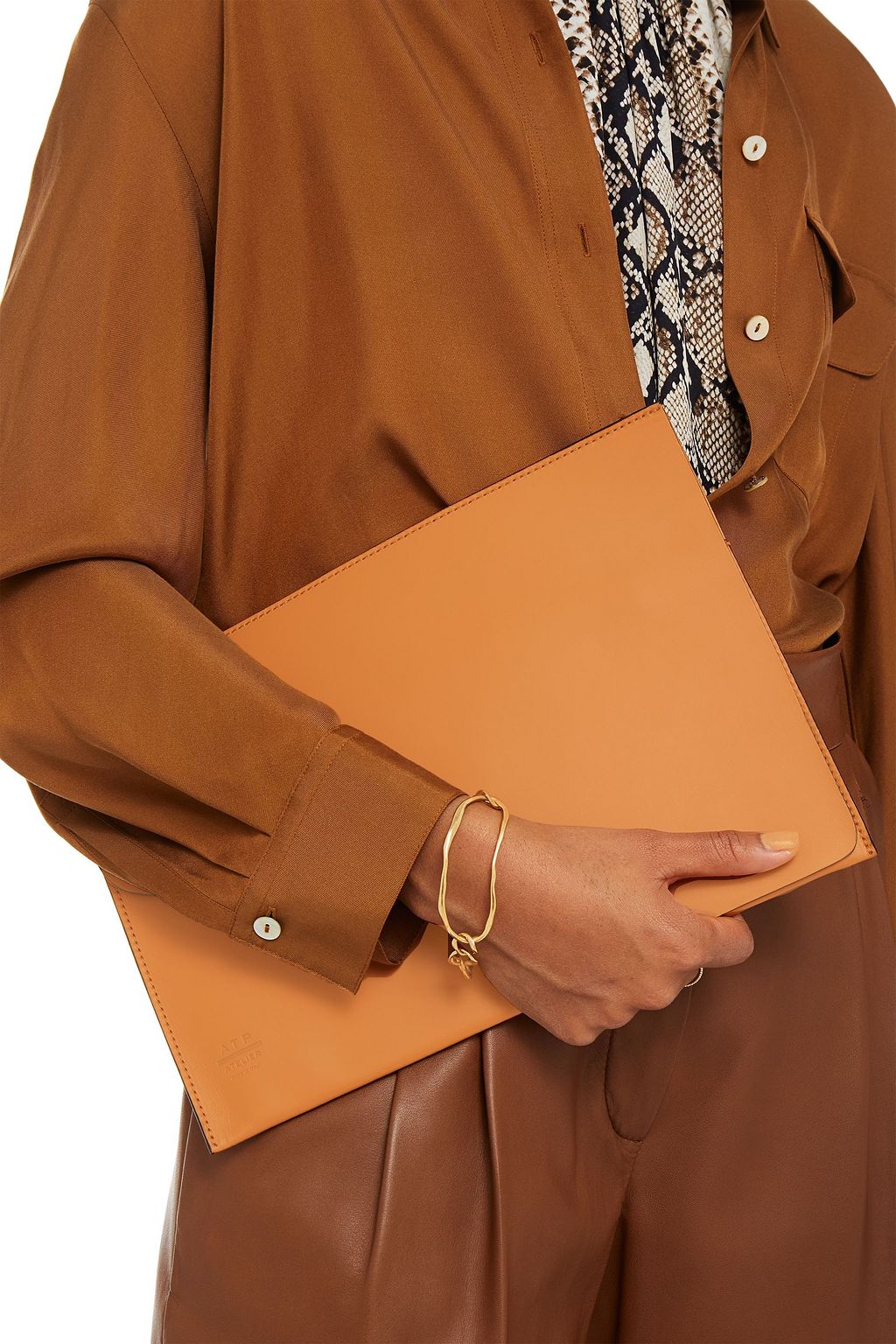 ATP ATELIER Leather laptop case