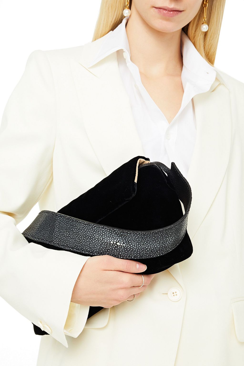 THE ROW Schultertasche aus Samt mit Elapheleder-Besatz
