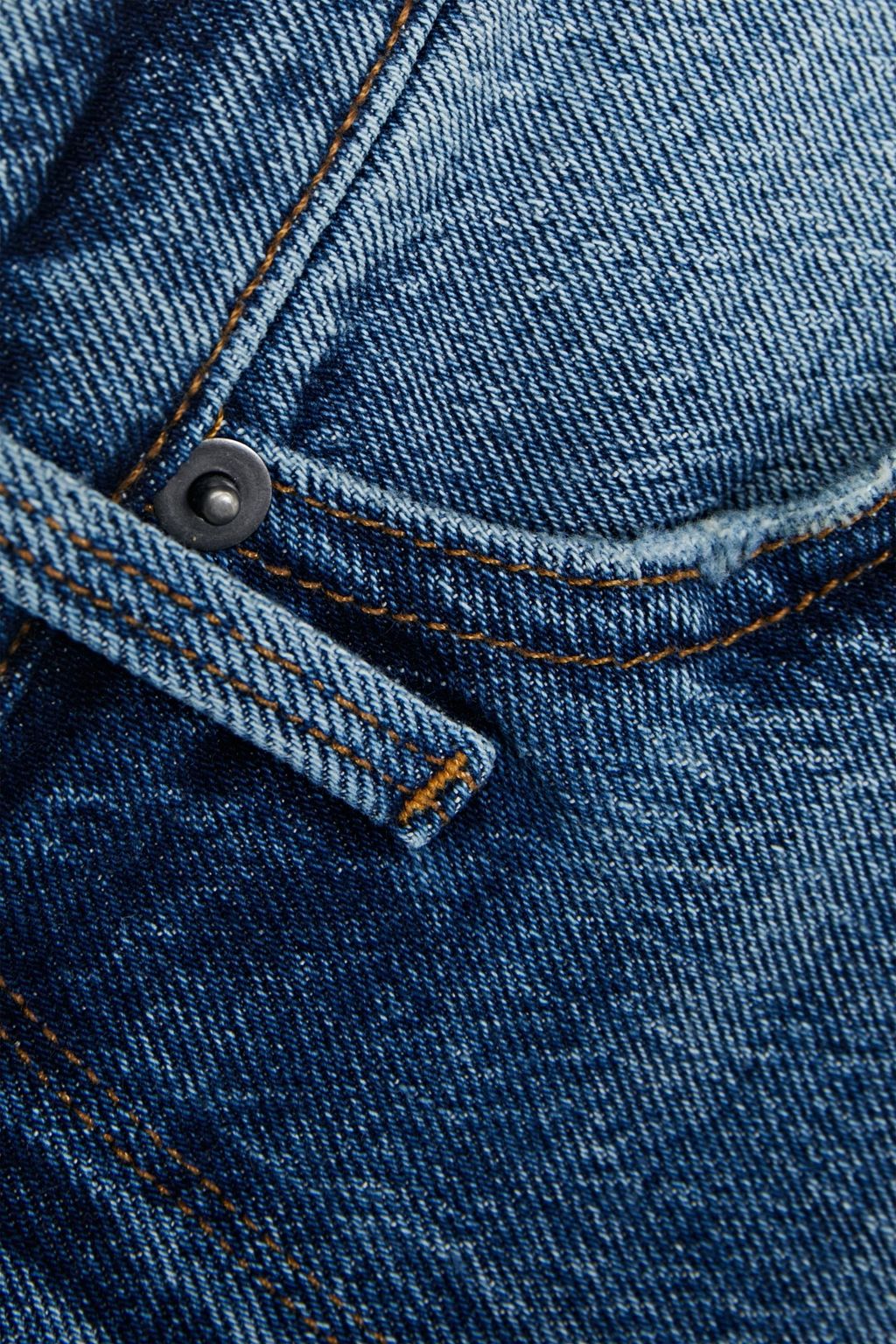 FRAME Slim-fit frayed denim shorts