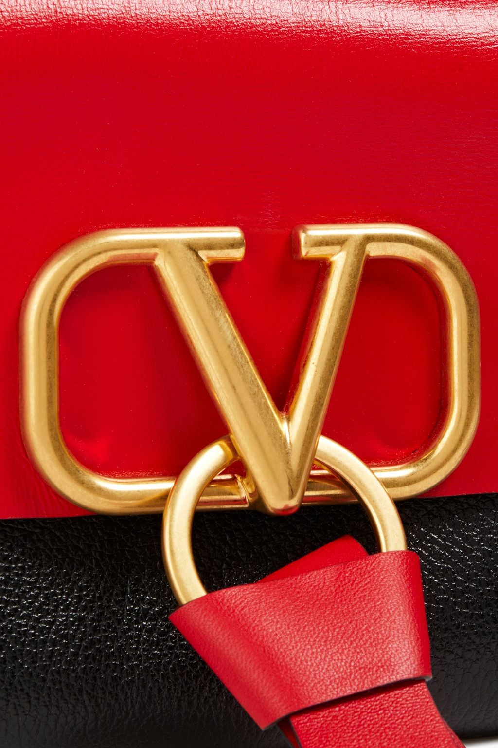 VALENTINO GARAVANI Zweifarbige Schultertasche aus strukturiertem Leder und Glattleder