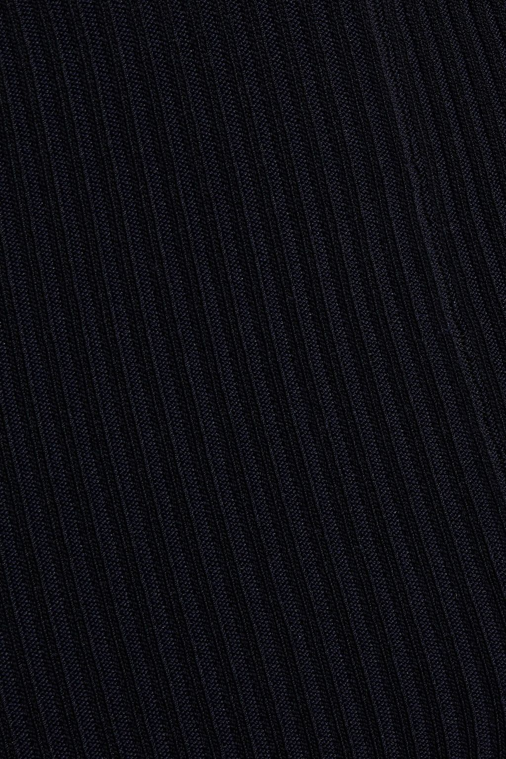 DION LEE شورت من نسيج محبوك بنمط مضلّع مزين بفتحات