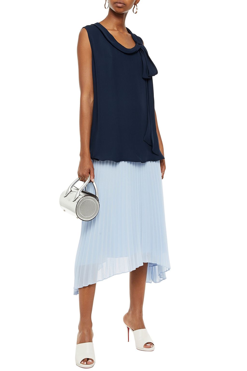 OSCAR DE LA RENTA Bow-detailed silk crepe de chine top