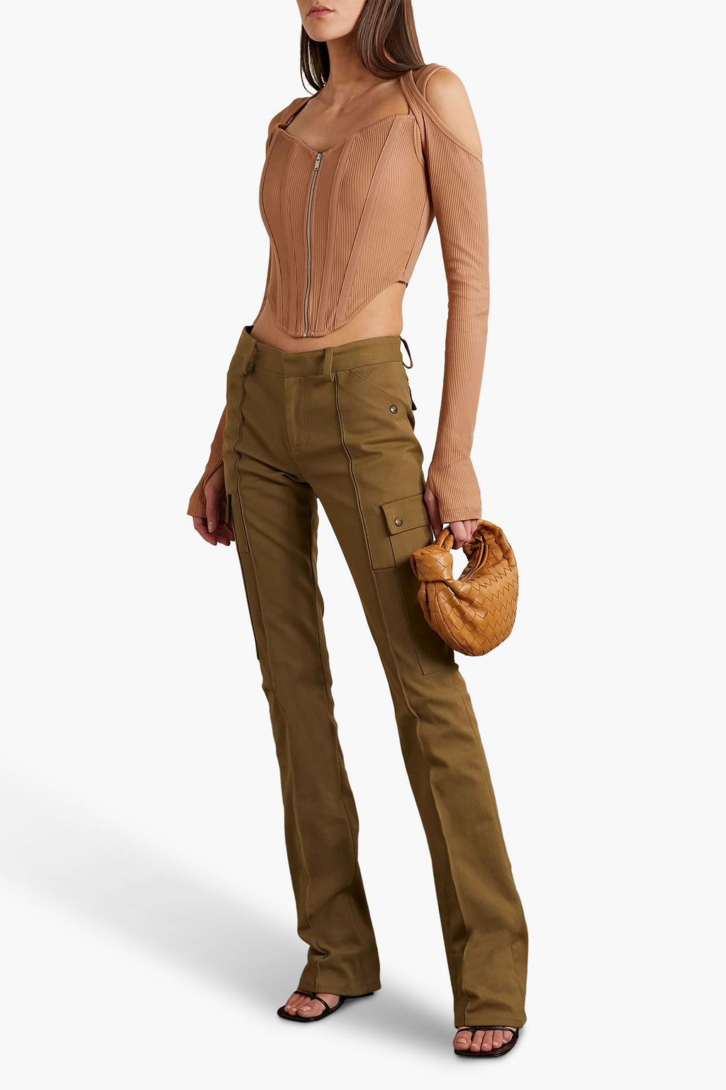 DION LEE توب قصير من الجيرسيه القطني المرن بتصميم مضلع مزين بفتحات