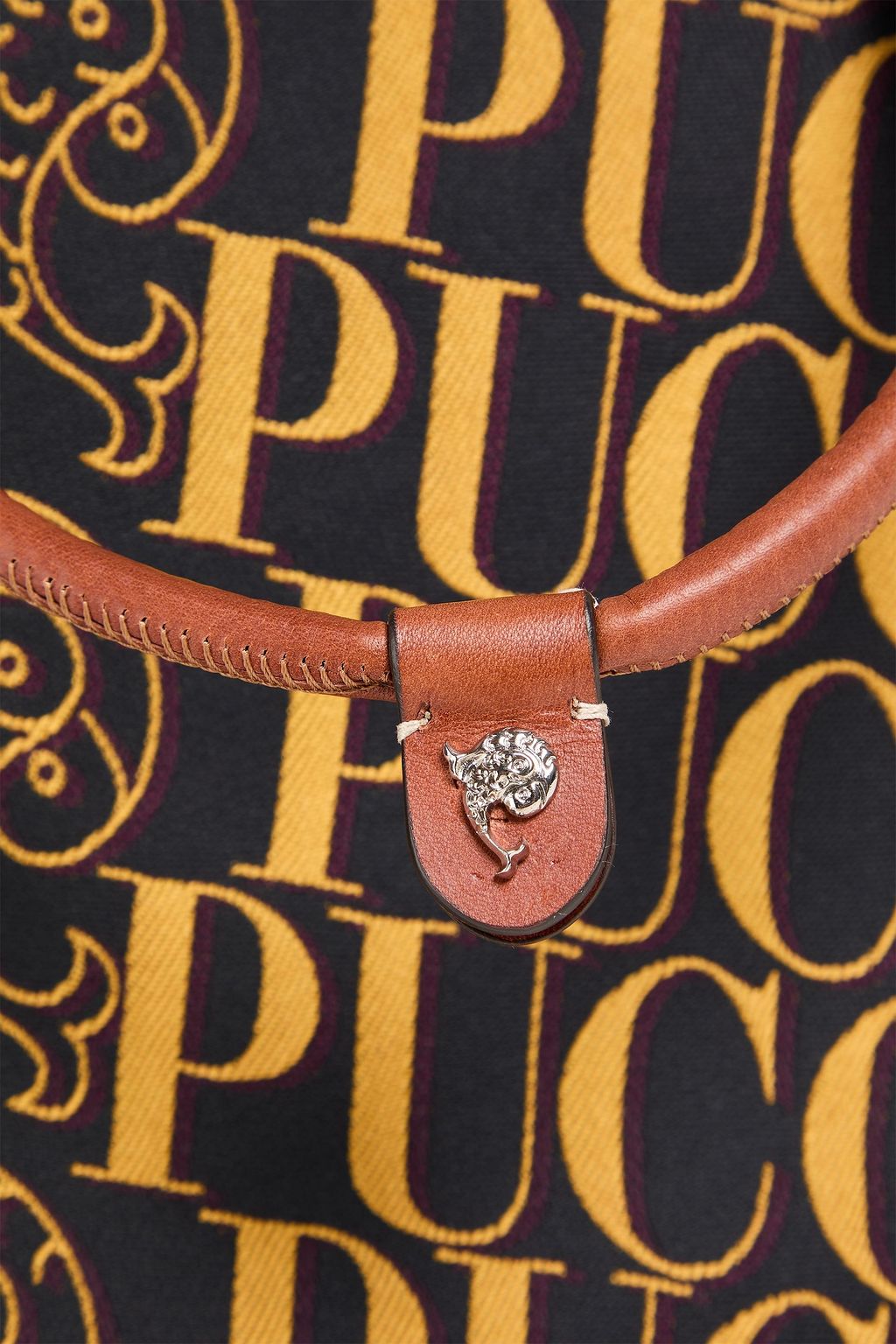 PUCCI حقيبة كتف مصنوعة من الجاكار