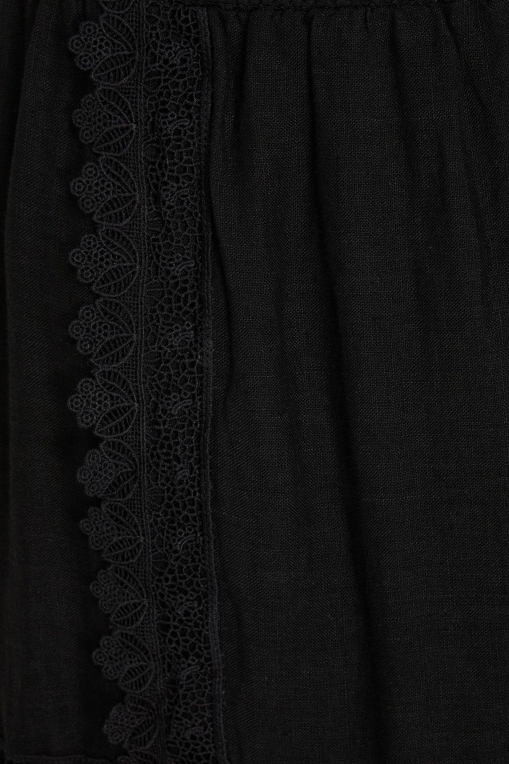 ALICE + OLIVIA تنورة "ريزي" طويلة من كتّان شبكي مزينة بقِطع محاكة بجانب بعضها البعض من دانتيل غيبور