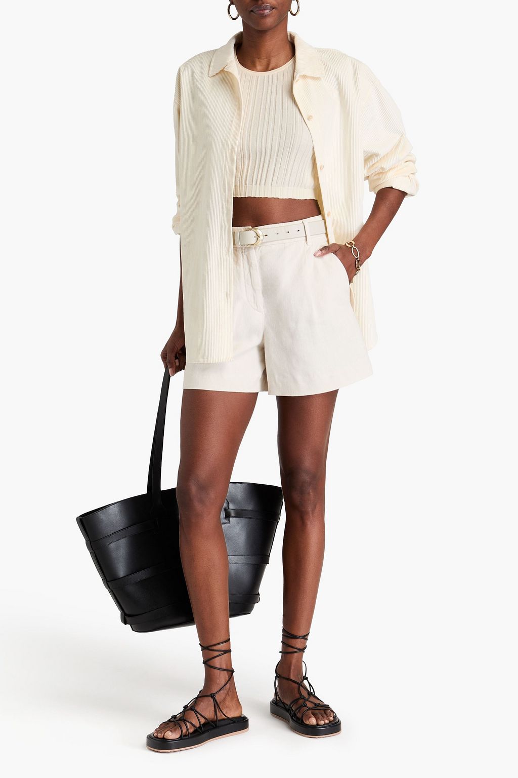 BRUNELLO CUCINELLI شورت من مزيج الكتّان والقطن مزين بكسرات