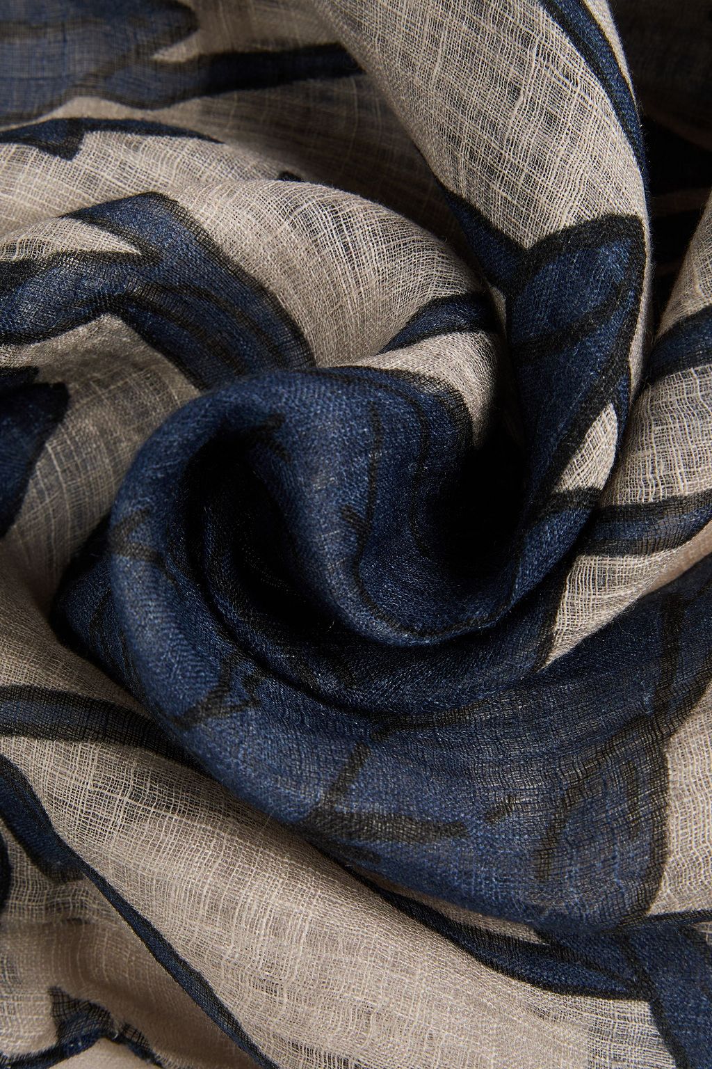 BRUNELLO CUCINELLI وشاح من كتّان شبكي مزين بطبعات وبحافات منسّلة