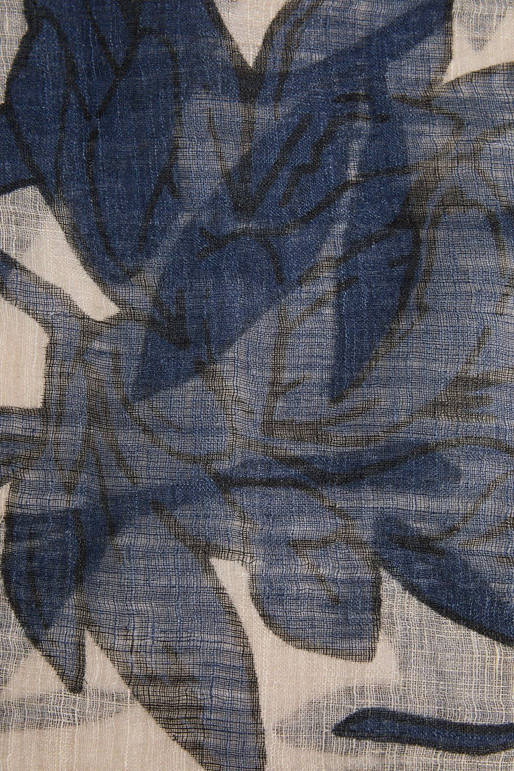 BRUNELLO CUCINELLI وشاح من كتّان شبكي مزين بطبعات وبحافات منسّلة