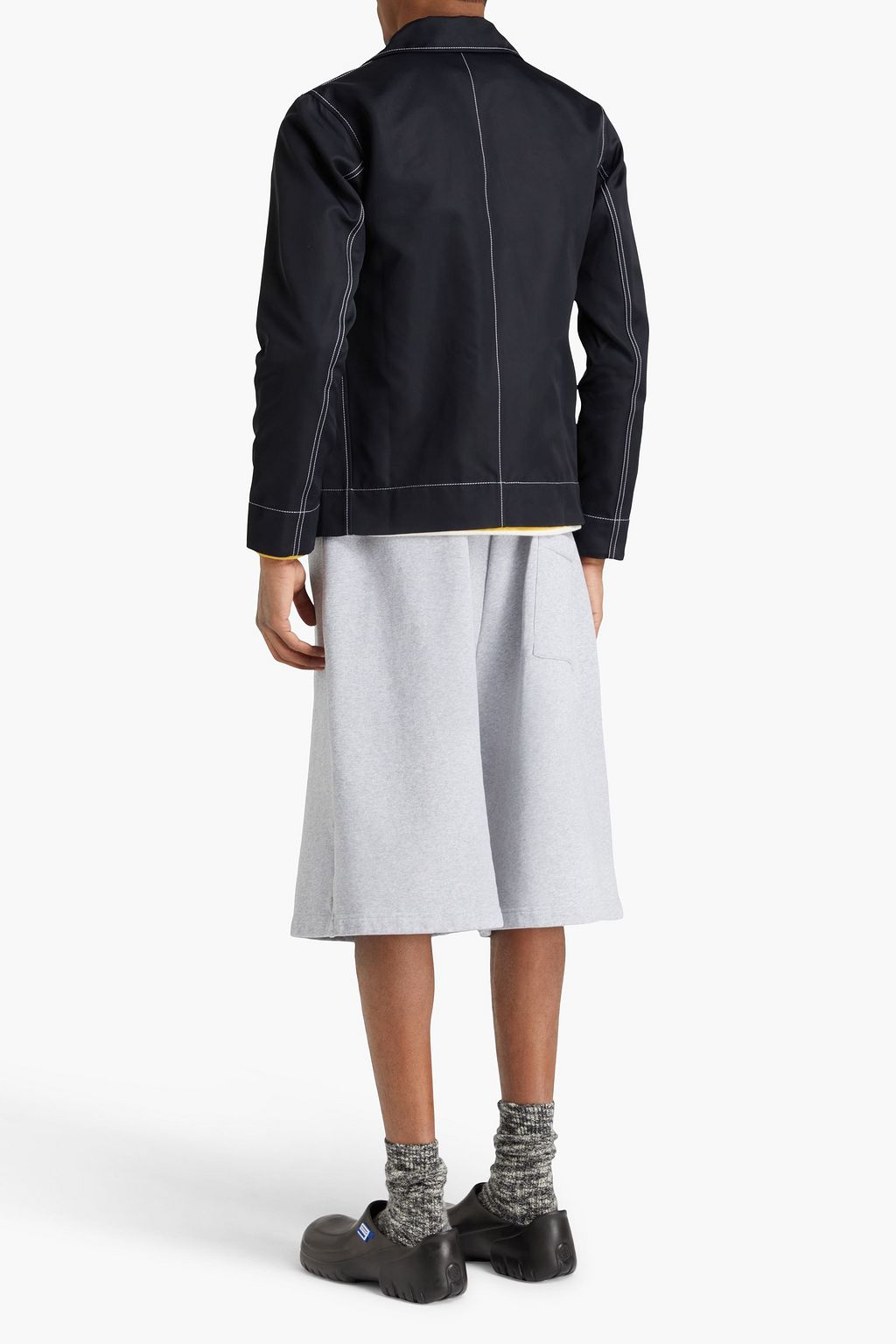 JW ANDERSON جاكيت من قماش عازل بتصميم مطرّز