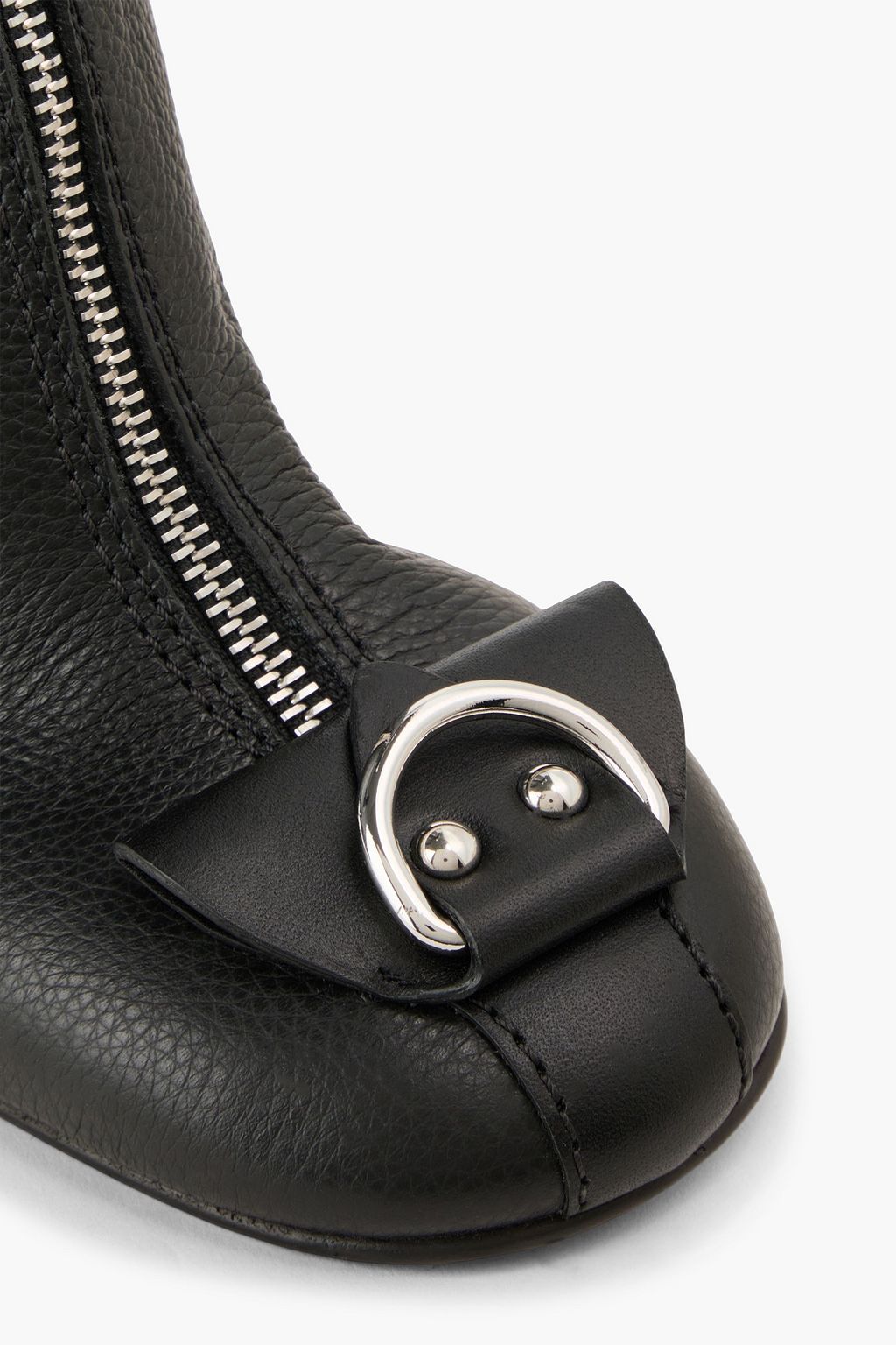 JW ANDERSON بوت بطول الكاحل بادلوك مصنوع من الجلد المُحبّب مزركش