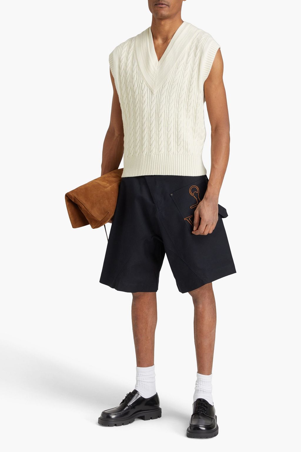 JW ANDERSON شورت شينو مصنوع من القطن بتصميم مطرّز