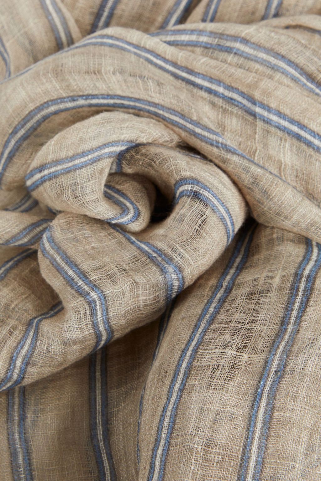 BRUNELLO CUCINELLI وشاح مخطط من كتّان شبكي بحواف منسّلة