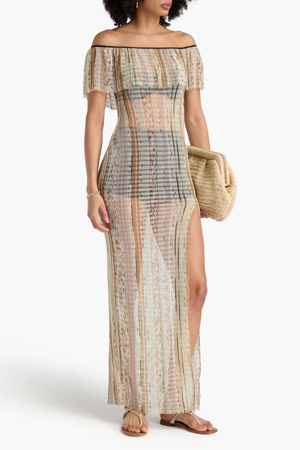 MISSONI فستان طويل بتصميم مكشوف الكتفين من نسيج بحبكة كروشيه مزينة بكشاكش