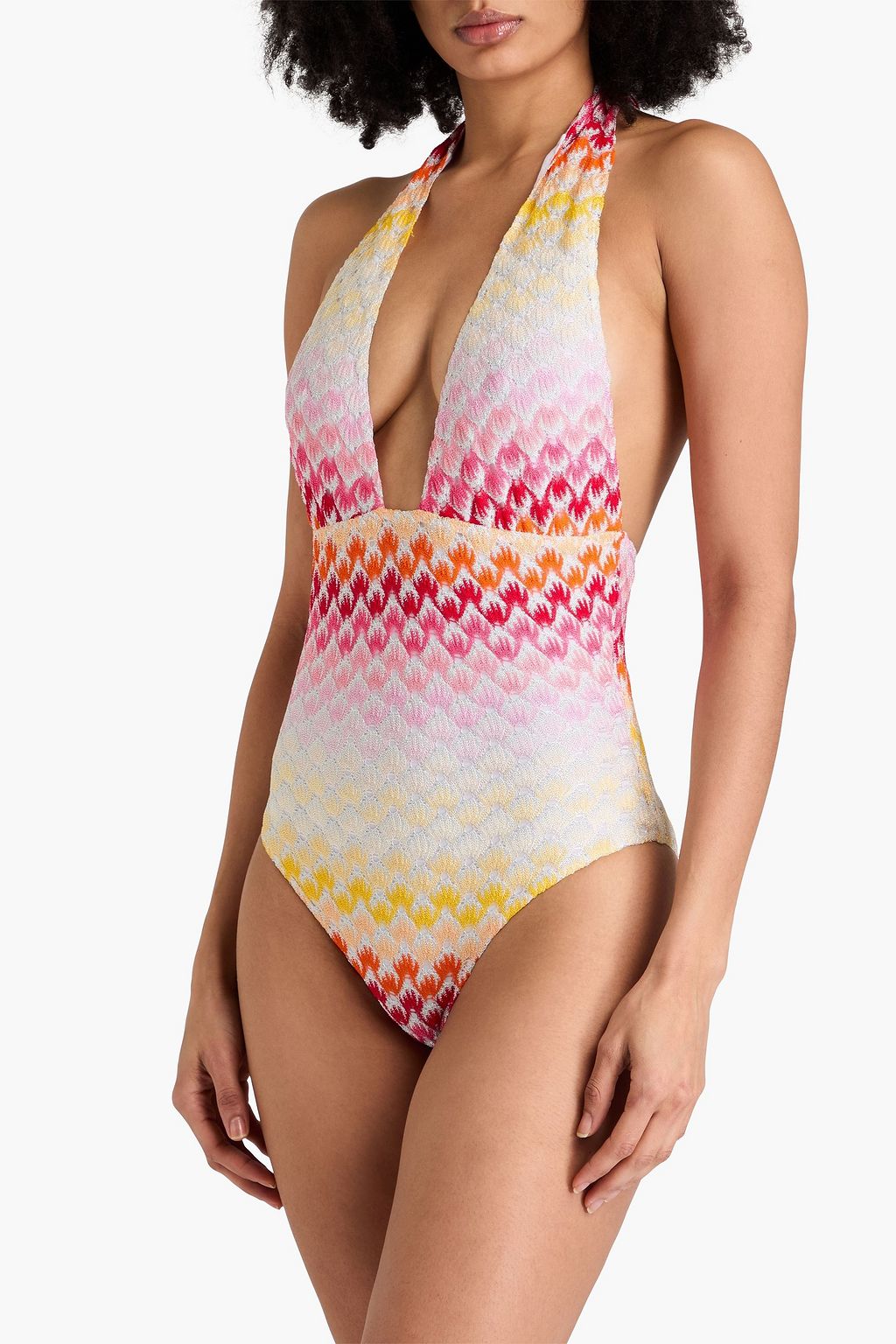 MISSONI لباس سباحة بياقة هالتر الدائرية بنسيج محبوك من الكروشيه بلون معدني