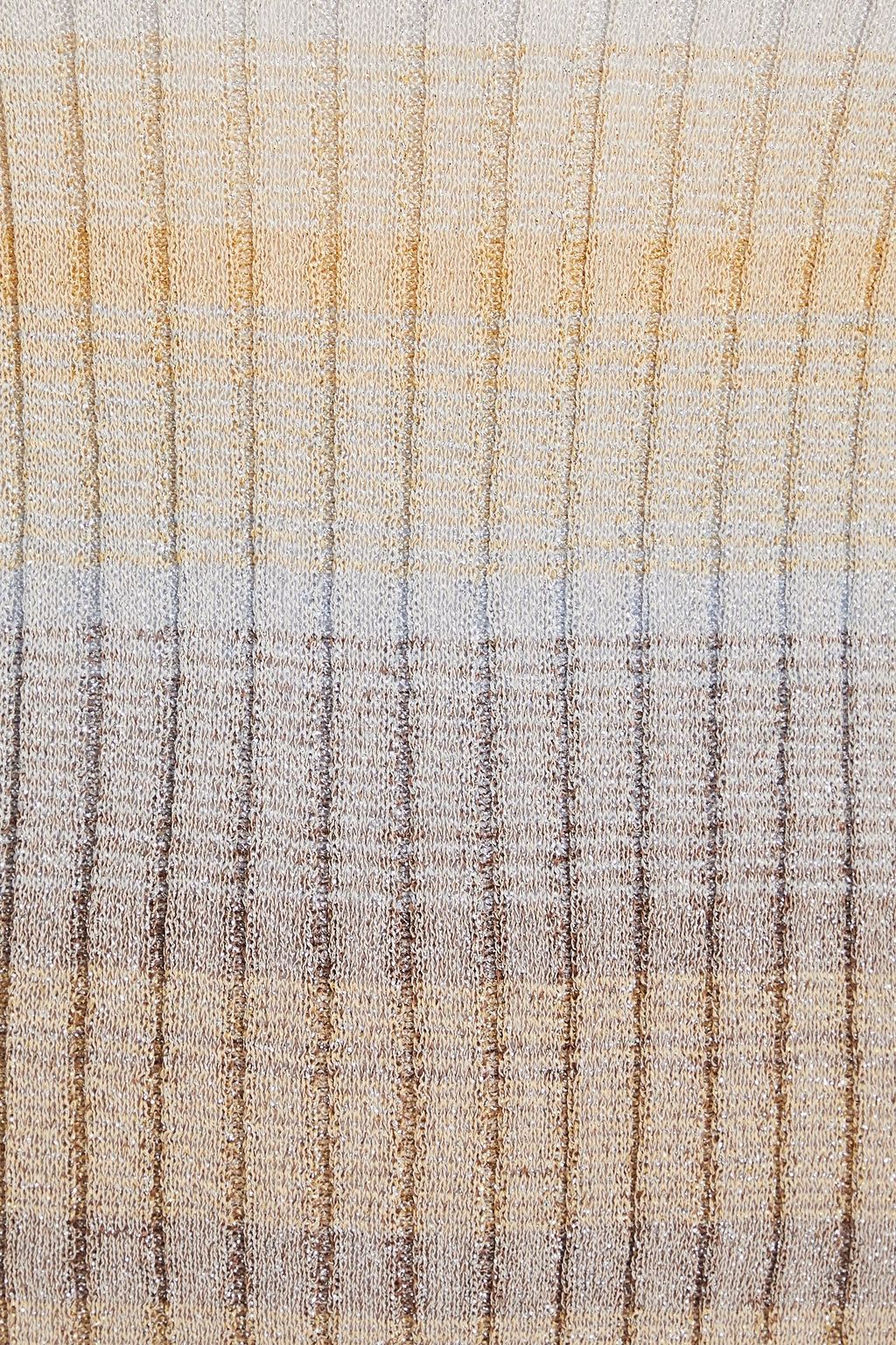 MISSONI تيشيرت مكشوف الكتف بحبكة مضلّعة بلون معدني