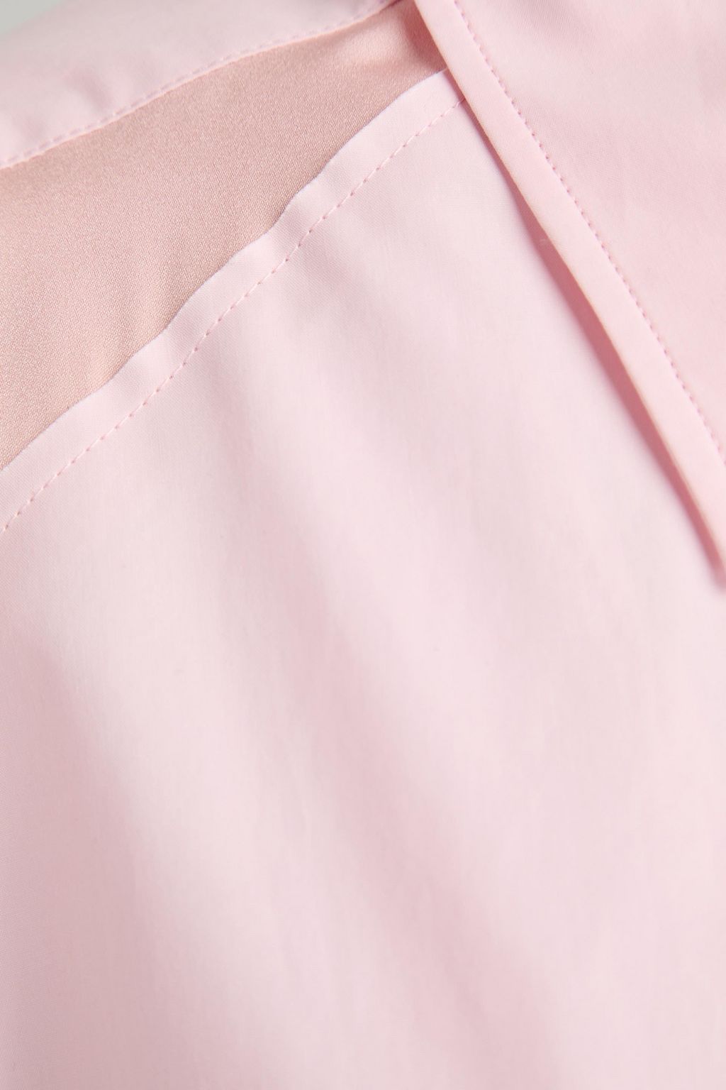 JW ANDERSON شيرت من قماش البوبلين القطني بقِطع محاكة بجانب بعضها البعض من الساتان