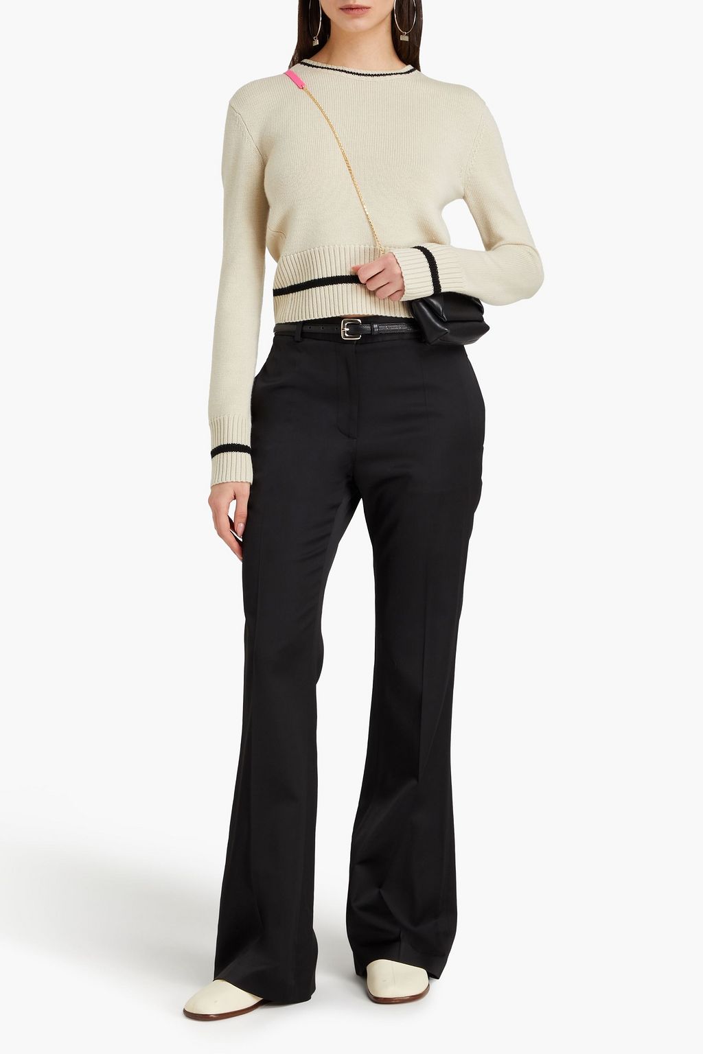 JW ANDERSON بنطلون بقصّة بوت كت من ساتان التويل