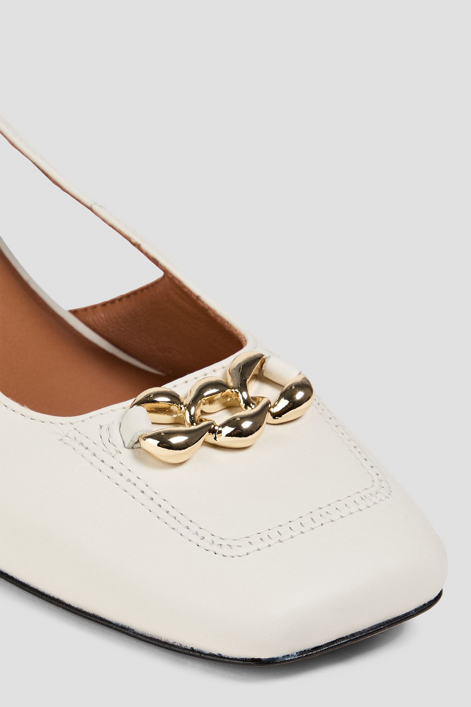 Maje Slingback-pumps Aus Leder Mit Kettenverzierung In Off-white