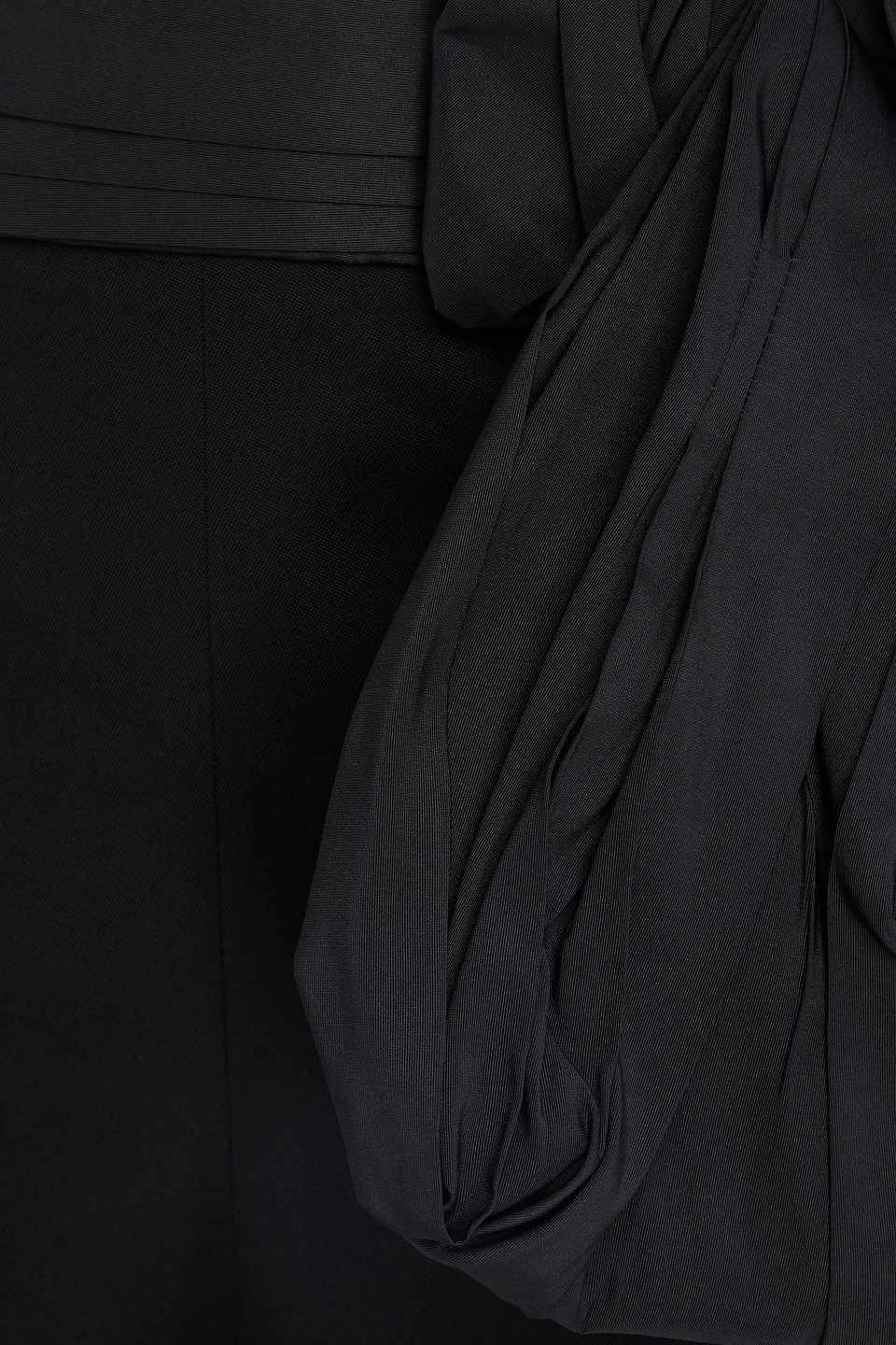 ALEXANDER MCQUEEN BOW-DETAILED TAFFETA AND WOOL-CREPE SHORTS