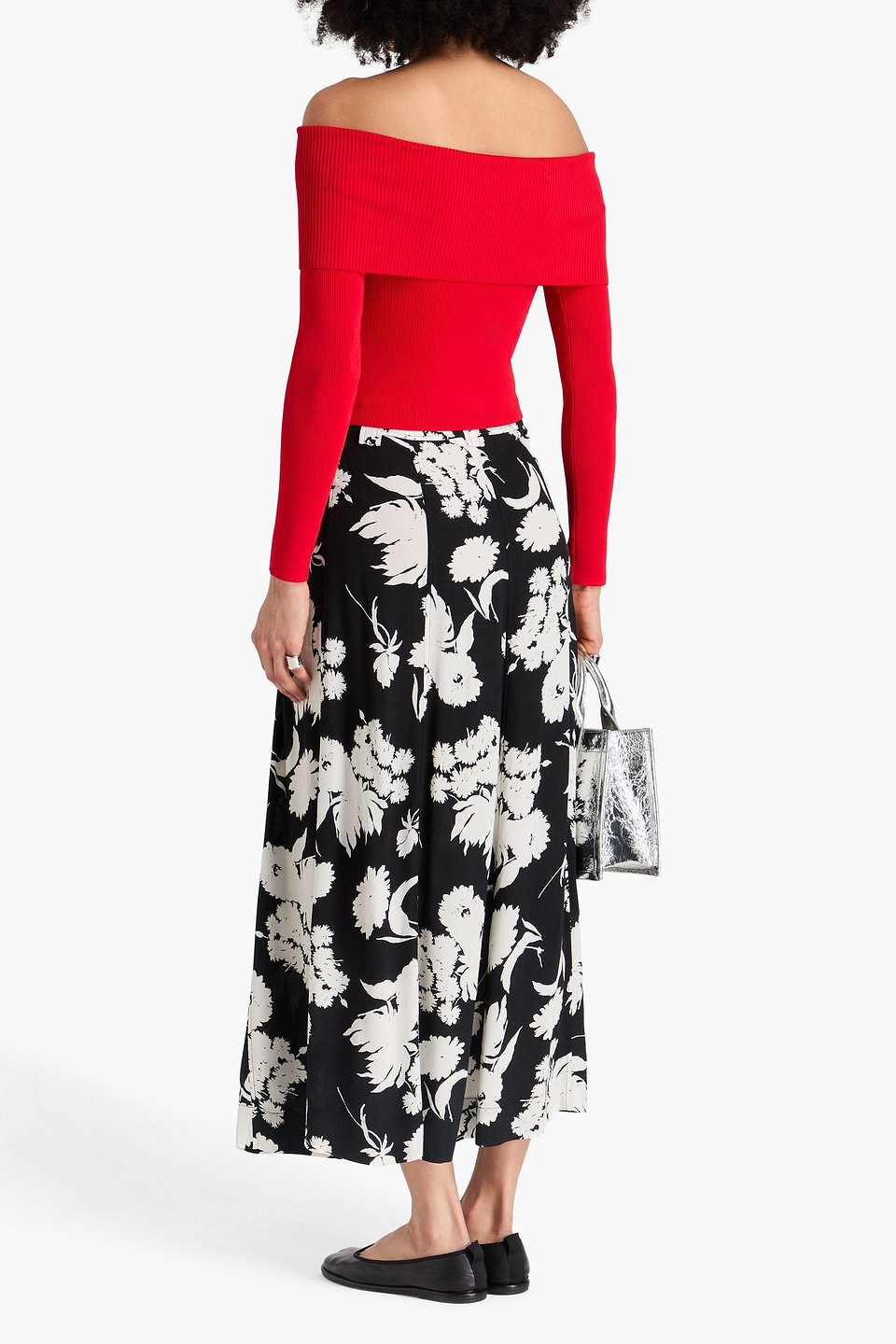 Shop Ganni Floral-print Crepe Midi Skirt In Schwarz