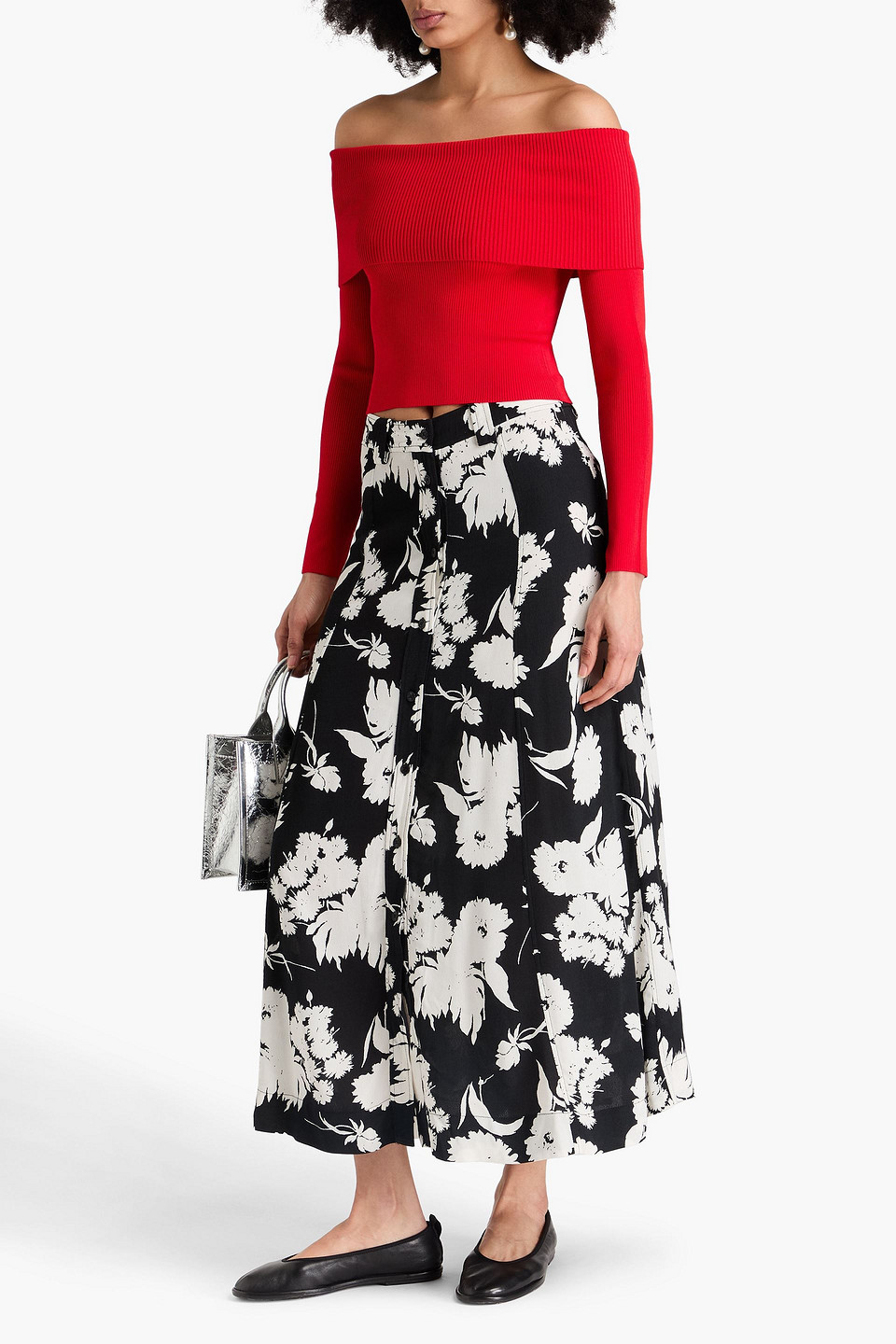 Shop Ganni Floral-print Crepe Midi Skirt In Schwarz