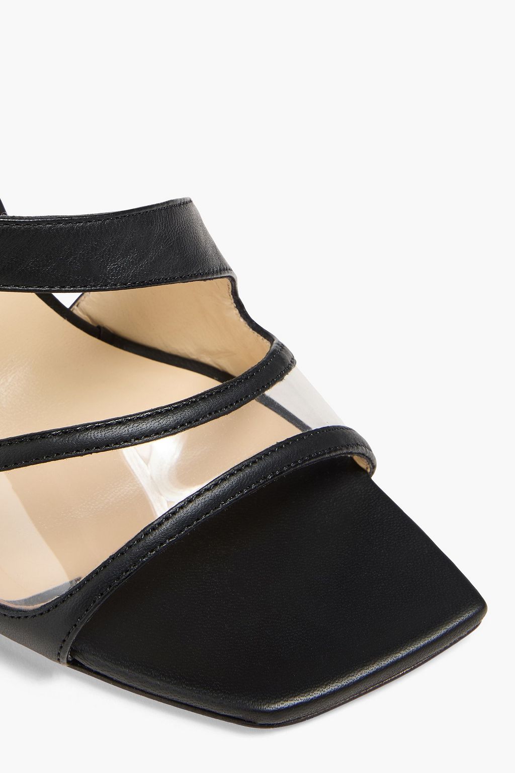 JIMMY CHOO صندل بحزام خلفي من الجلد ومادة PVC
