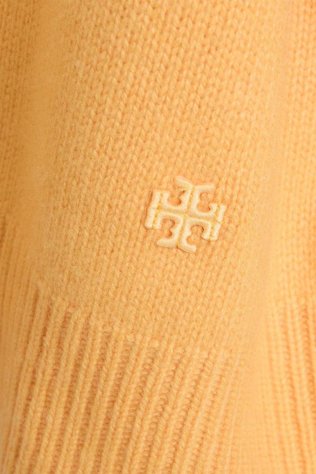 TORY BURCH كنزة رياضية بياقة عالية من الكشمير