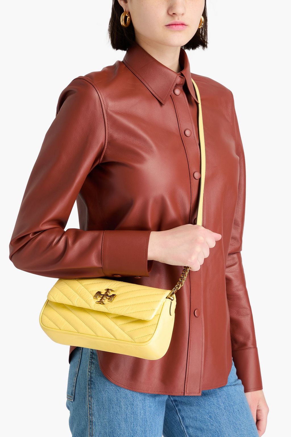 TORY BURCH حقيبة كتف من الجلد اللامع مبطّن
