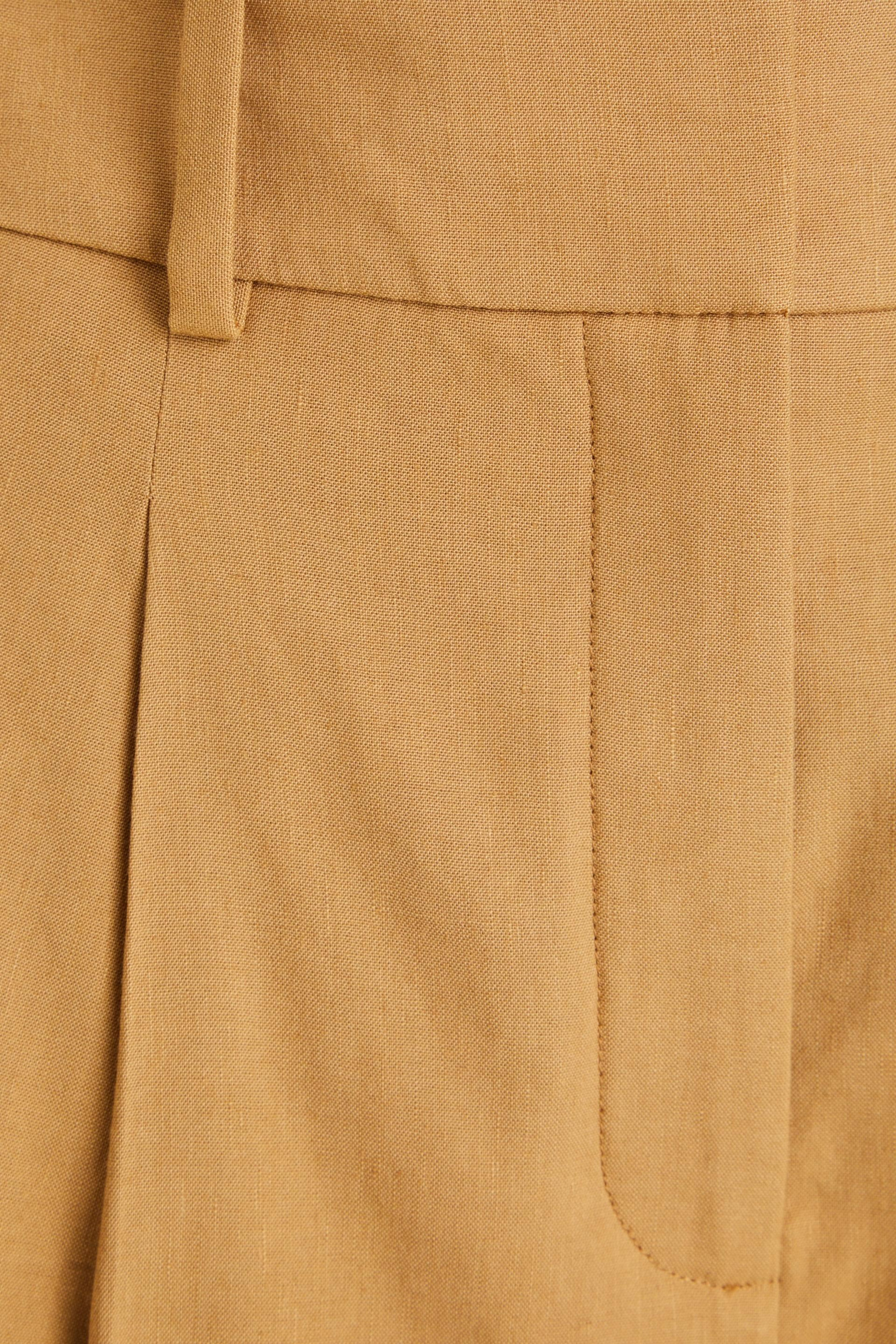 Veronica Beard Noemi pleated linen-blend shorts thumbnail