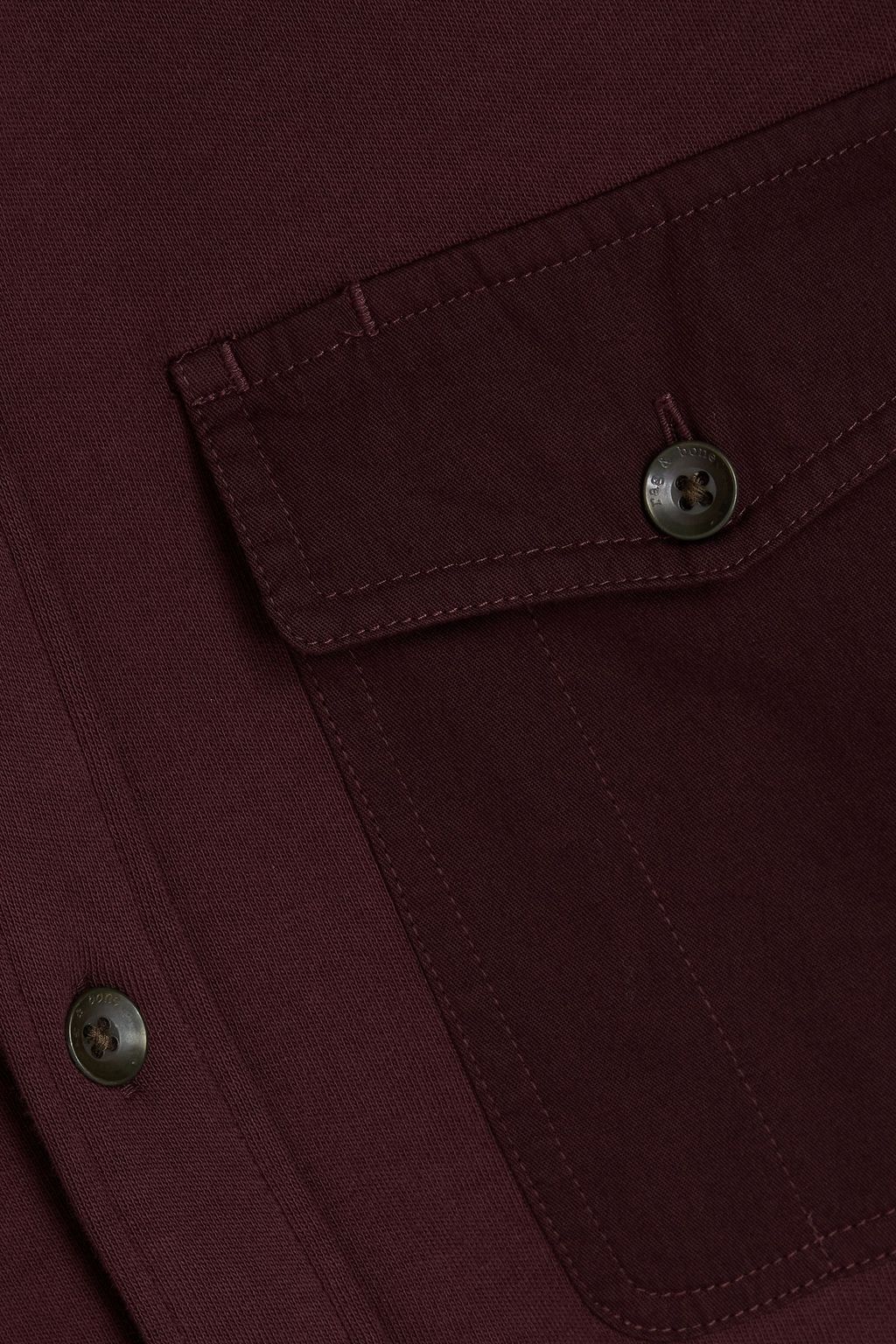 RAG & BONE قميص من الجيرسي القطني مع قطع محاكة بجانب بعضها البعض من التويل