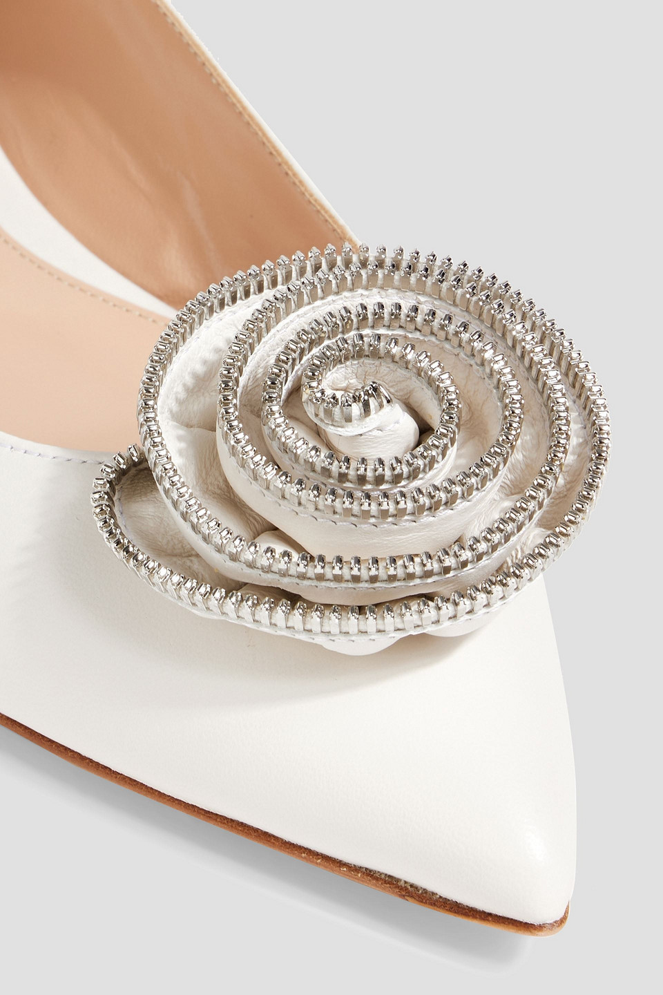 Gianvito Rossi Karina Floral-appliquéd Leather Point-toe Flats In Off-white
