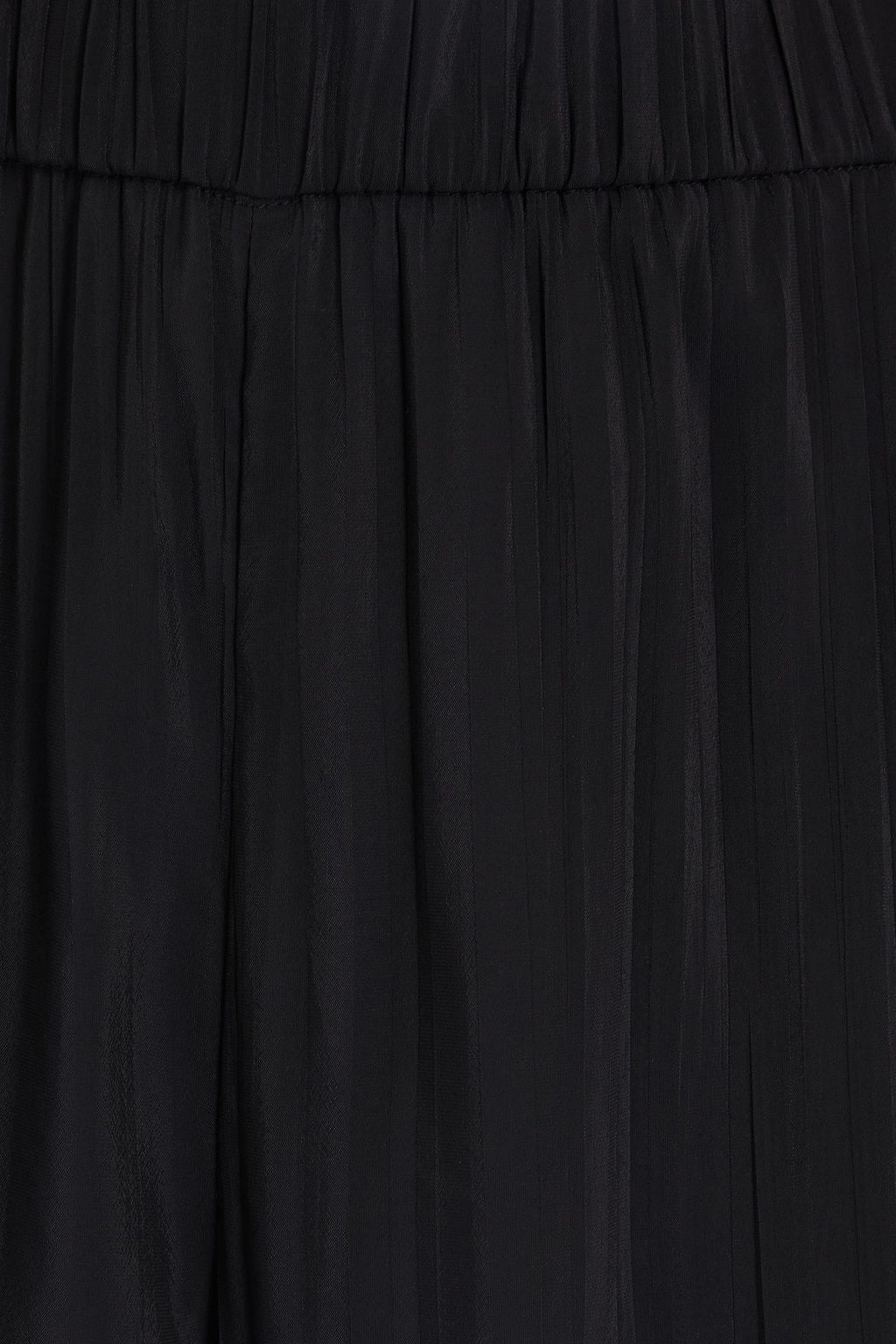 SOLID & STRIPED بنطلون بقصّة أرجل واسعة من قماش كريب دي شين بأجزاء من الساتان